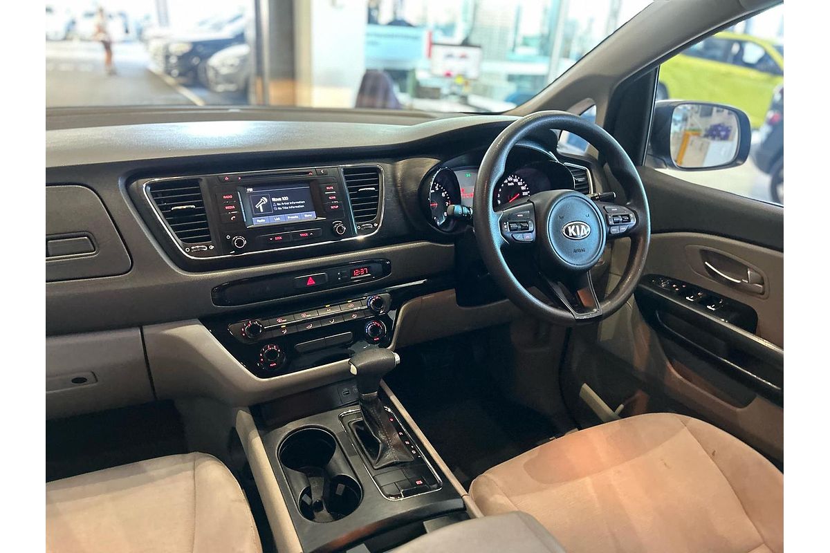 2017 Kia Carnival S YP