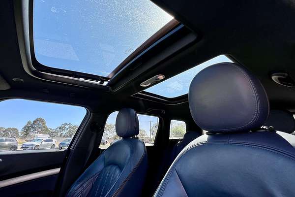 2017 MINI Clubman Cooper S F54