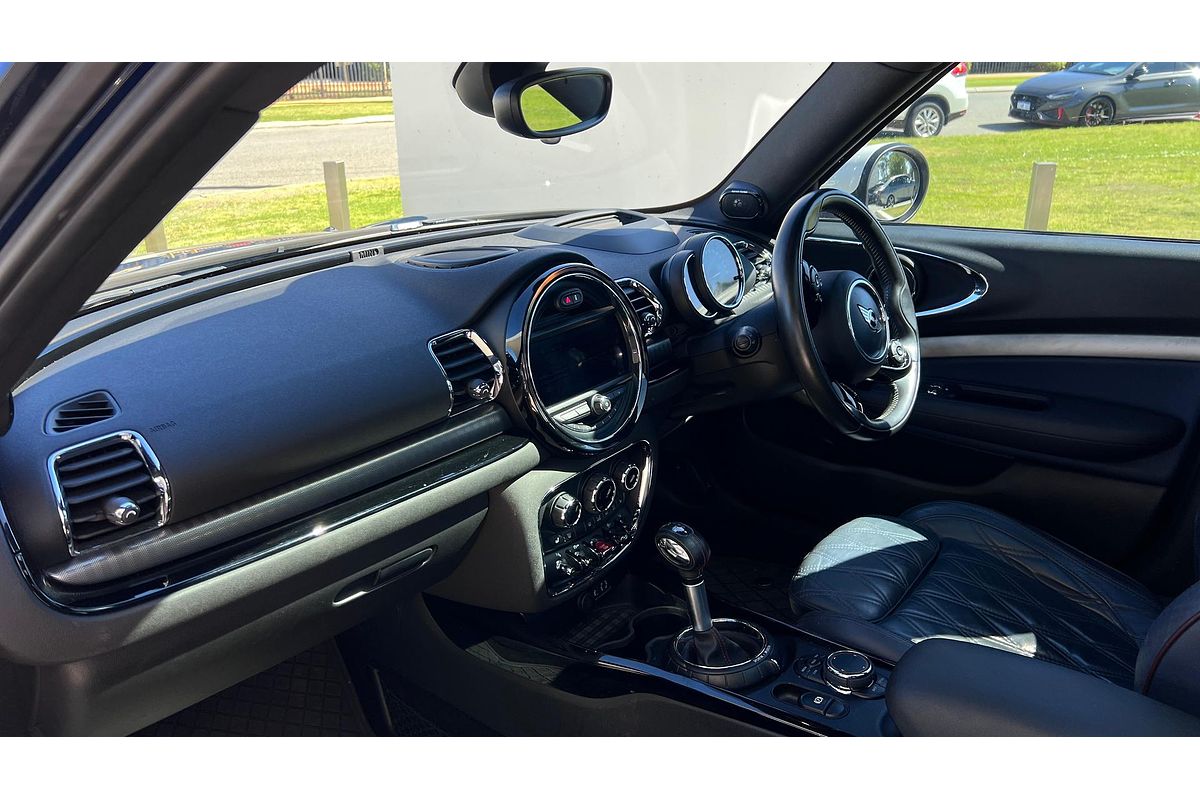 2017 MINI Clubman Cooper S F54