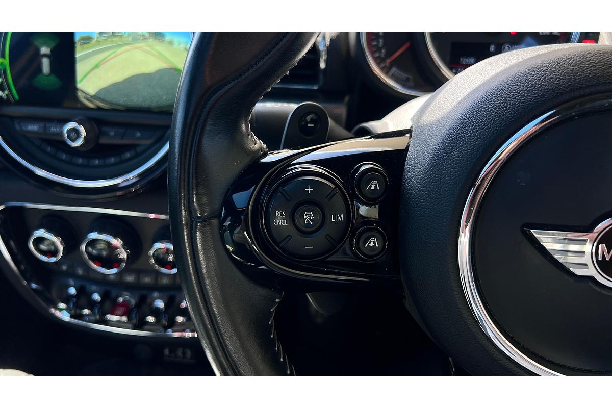 2017 MINI Clubman Cooper S F54