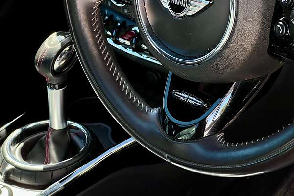 2017 MINI Clubman Cooper S F54