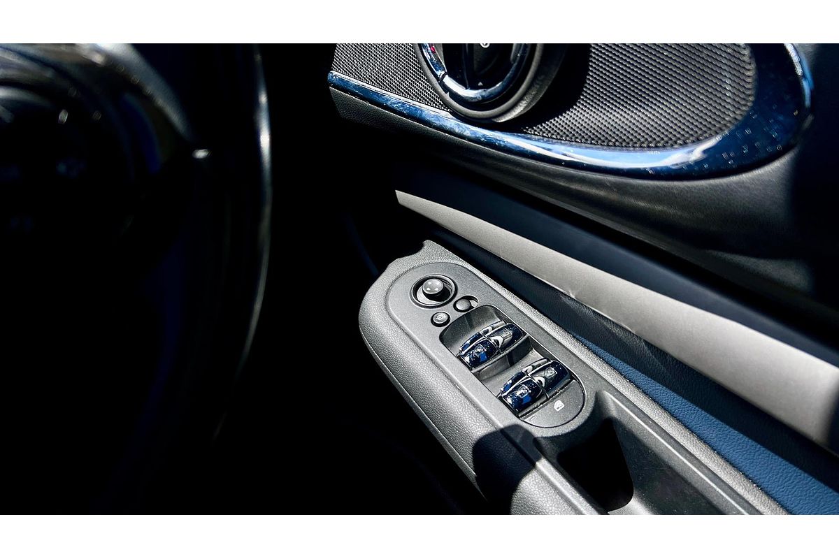 2017 MINI Clubman Cooper S F54