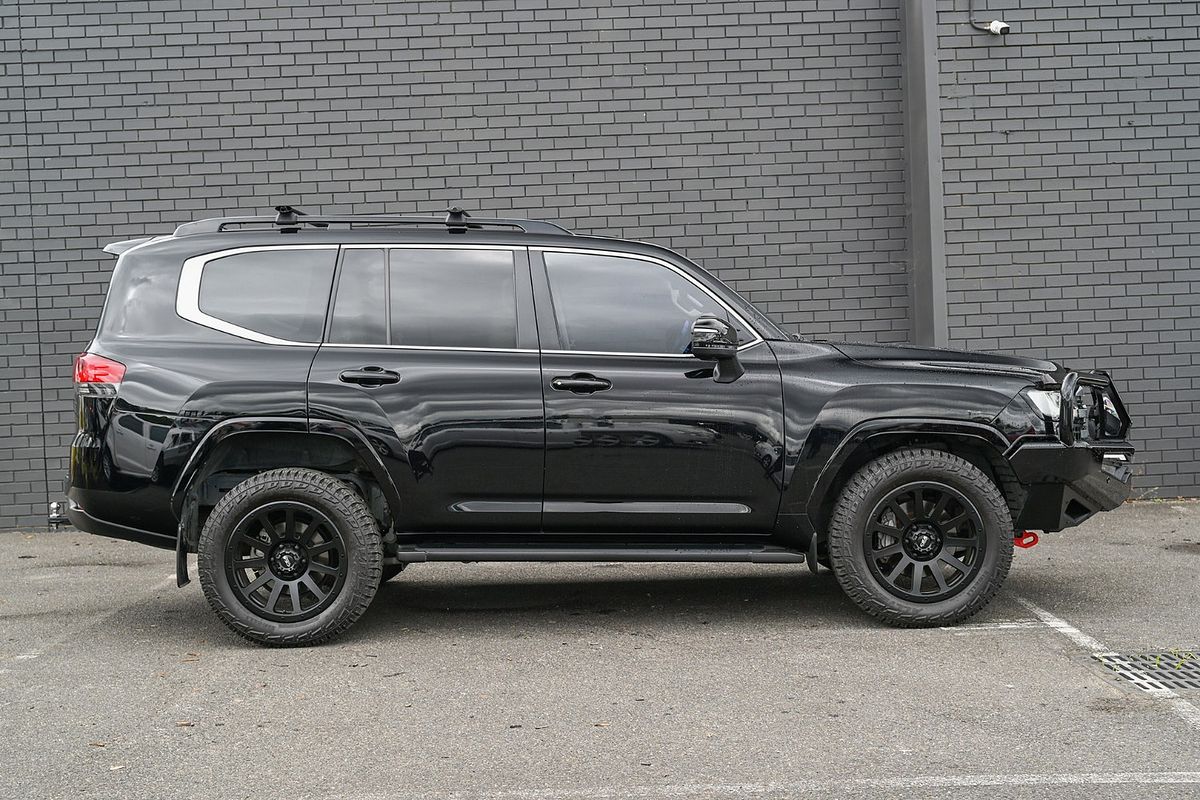 2022 Toyota Landcruiser VX FJA300R