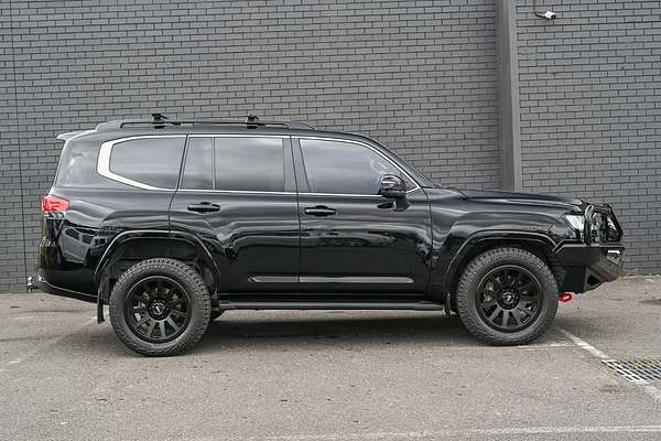 2022 Toyota Landcruiser VX FJA300R