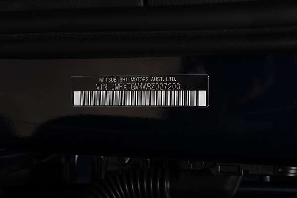 2024 Mitsubishi Outlander Exceed ZM