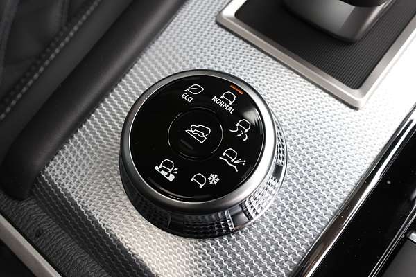 2024 Mitsubishi Outlander Exceed ZM