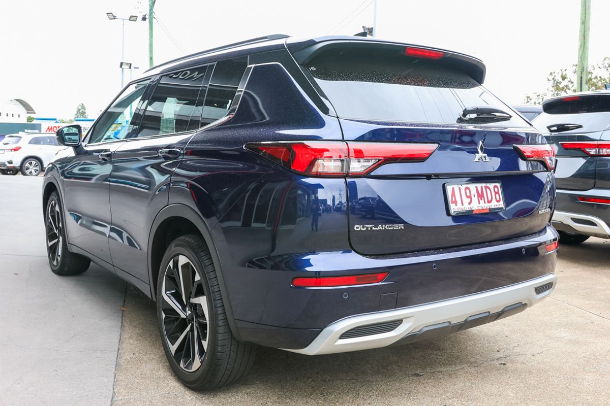 2024 Mitsubishi Outlander Exceed ZM