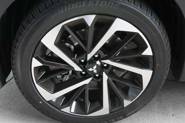 2024 Mitsubishi Outlander Exceed ZM