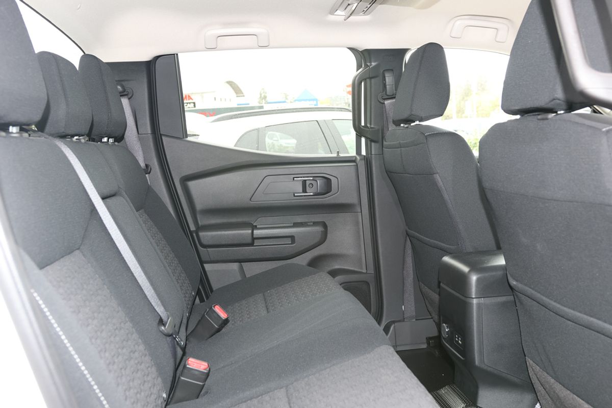 2024 Mitsubishi Triton GLX+ MV 4X4