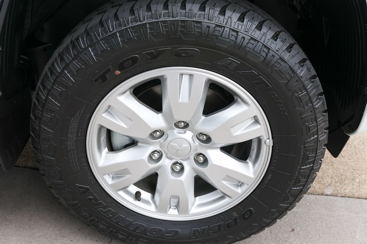 2024 Mitsubishi Triton GLX+ MV 4X4