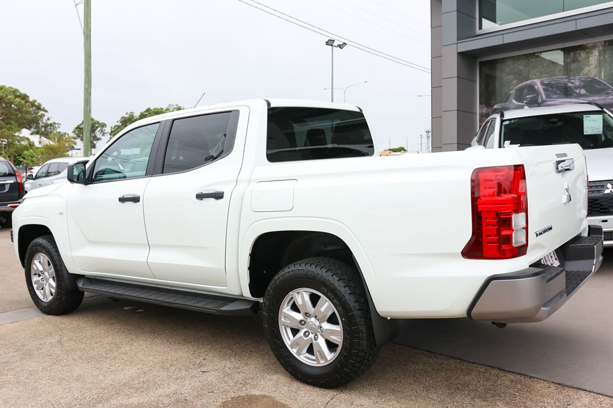 2024 Mitsubishi Triton GLX+ MV 4X4