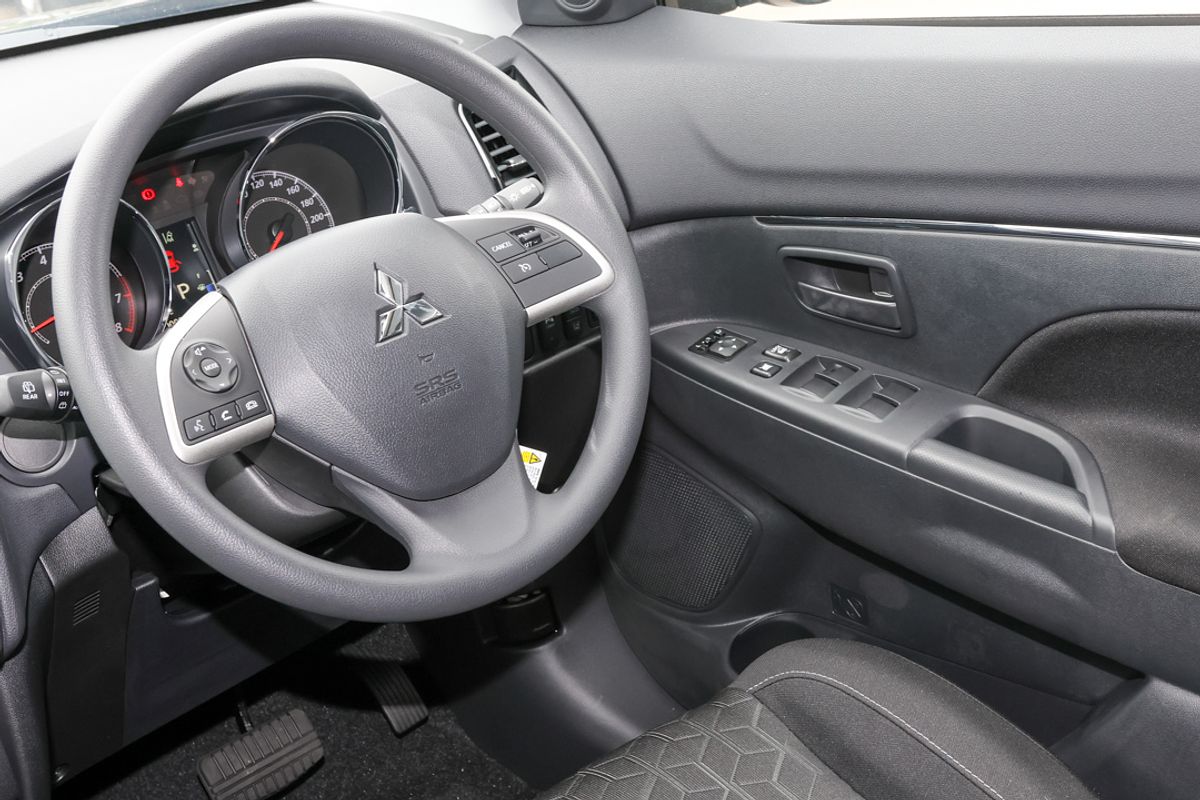 2024 Mitsubishi ASX ES XD