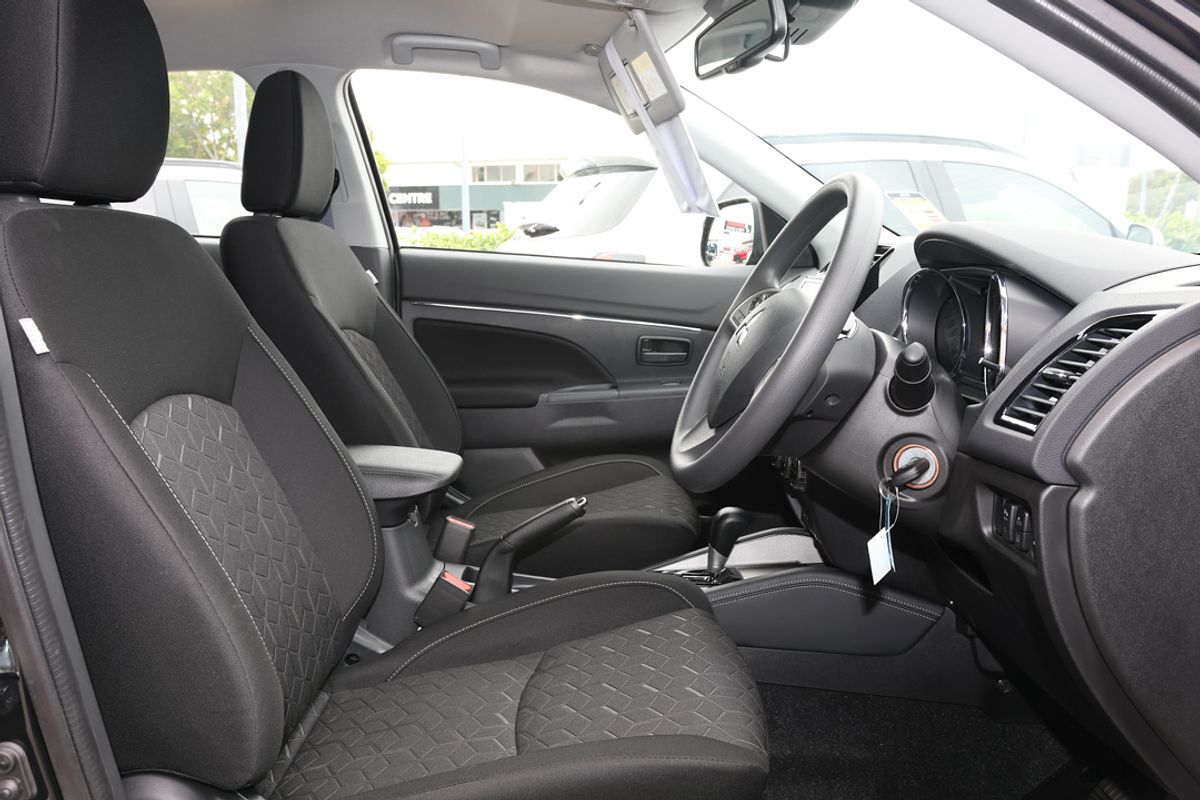 2024 Mitsubishi ASX ES XD