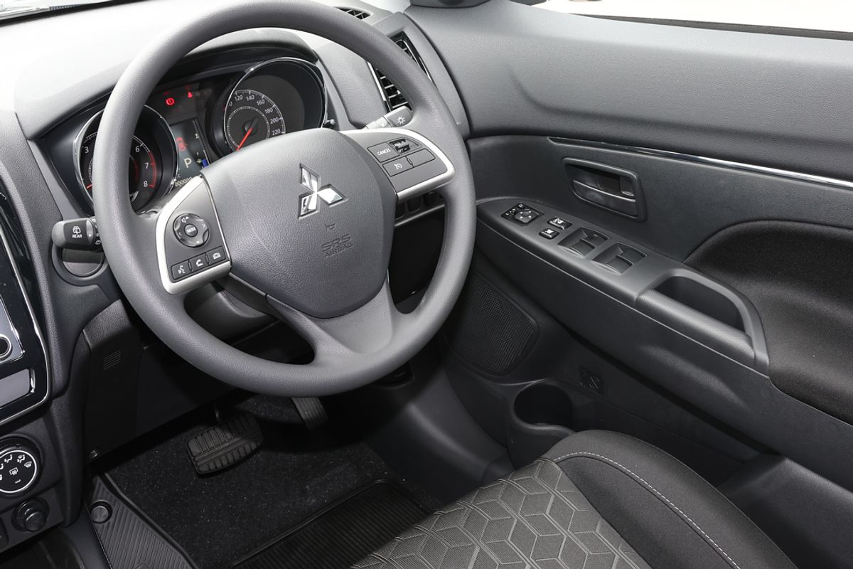 2024 Mitsubishi ASX GS XD