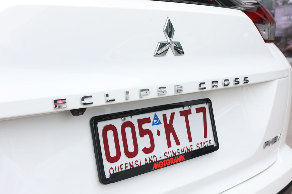 2024 Mitsubishi Eclipse Cross PHEV ES YB
