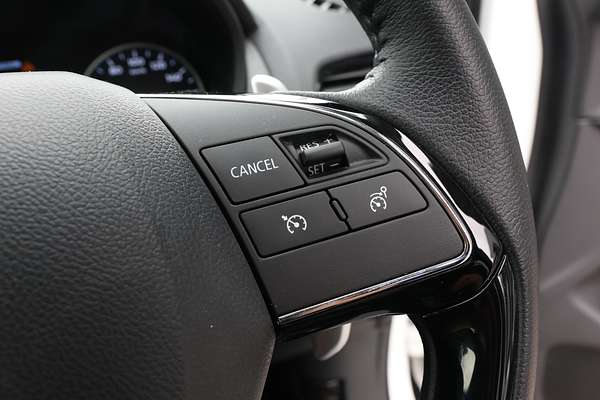 2024 Mitsubishi Eclipse Cross PHEV ES YB