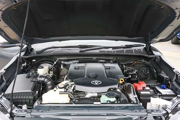 2021 Toyota Hilux SR5 GUN126R 4X4
