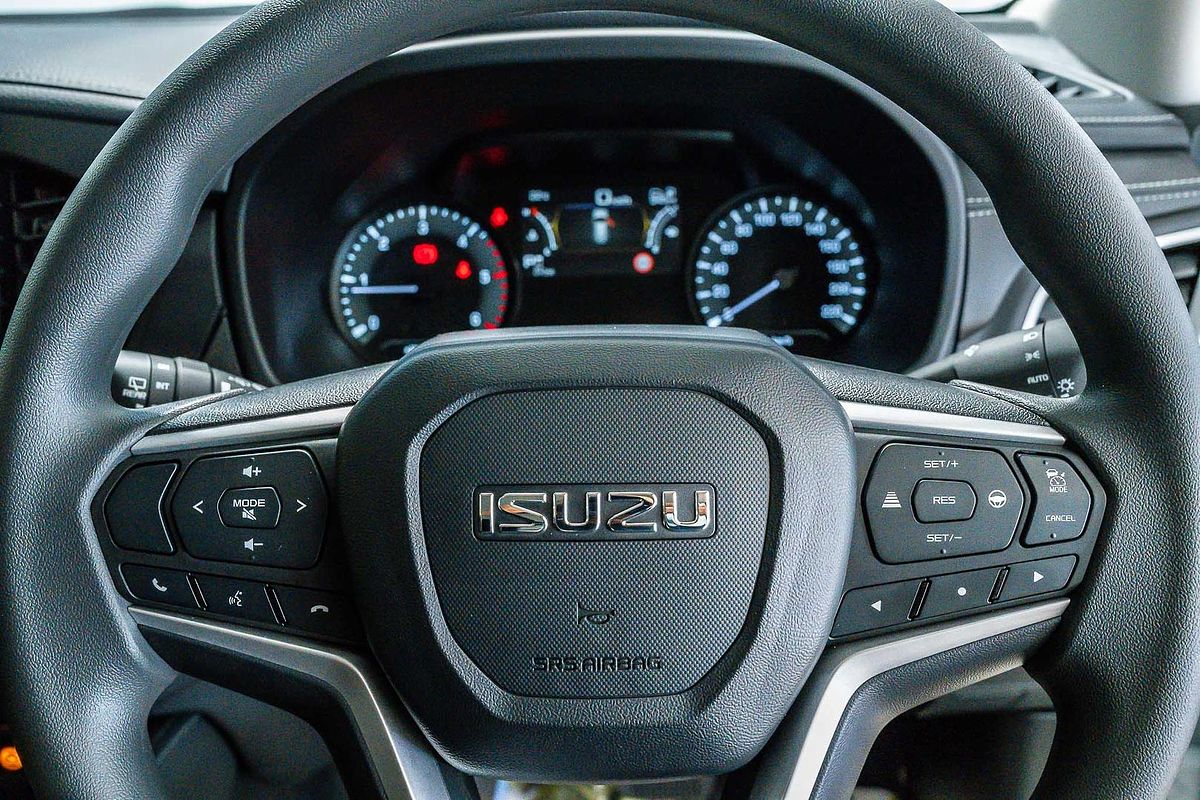 2025 Isuzu MU-X LS-M