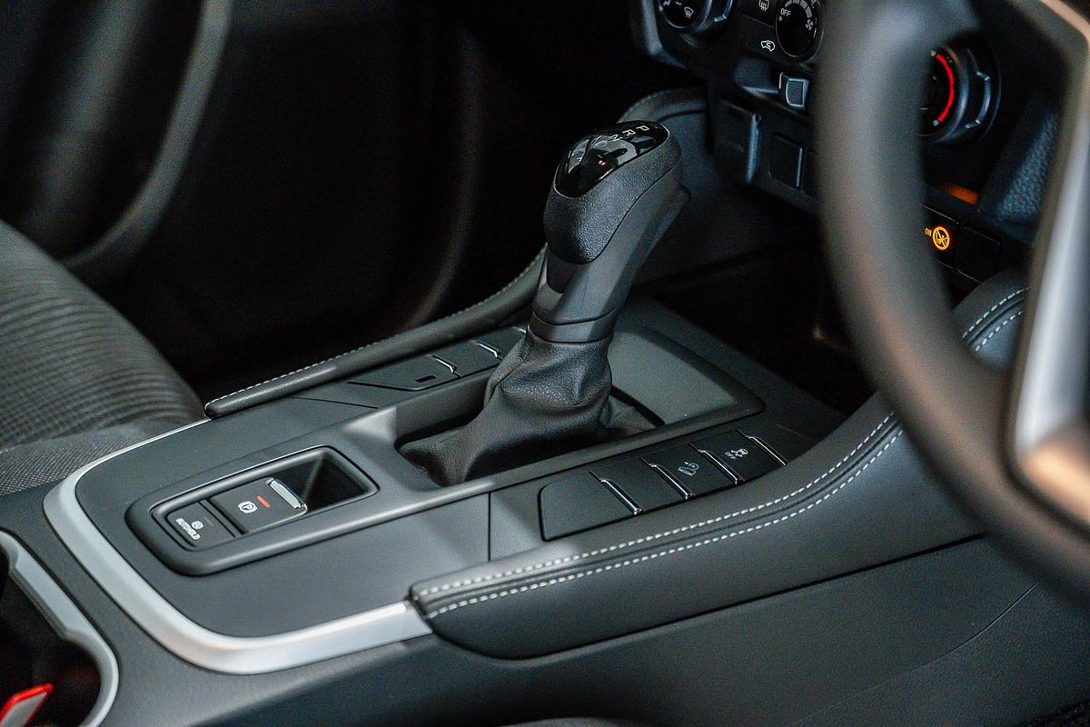 2025 Isuzu MU-X LS-M