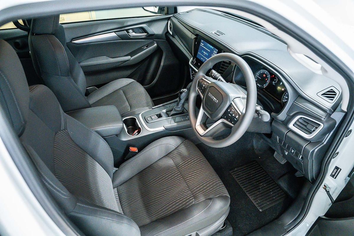 2025 Isuzu MU-X LS-M