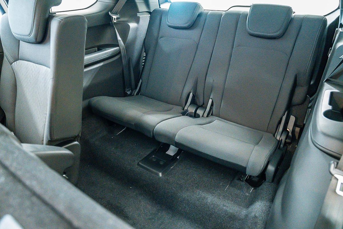 2025 Isuzu MU-X LS-M