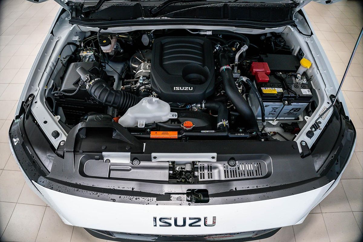 2025 Isuzu MU-X LS-M