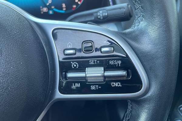2021 Mercedes-Benz GLB-Class GLB200 X247