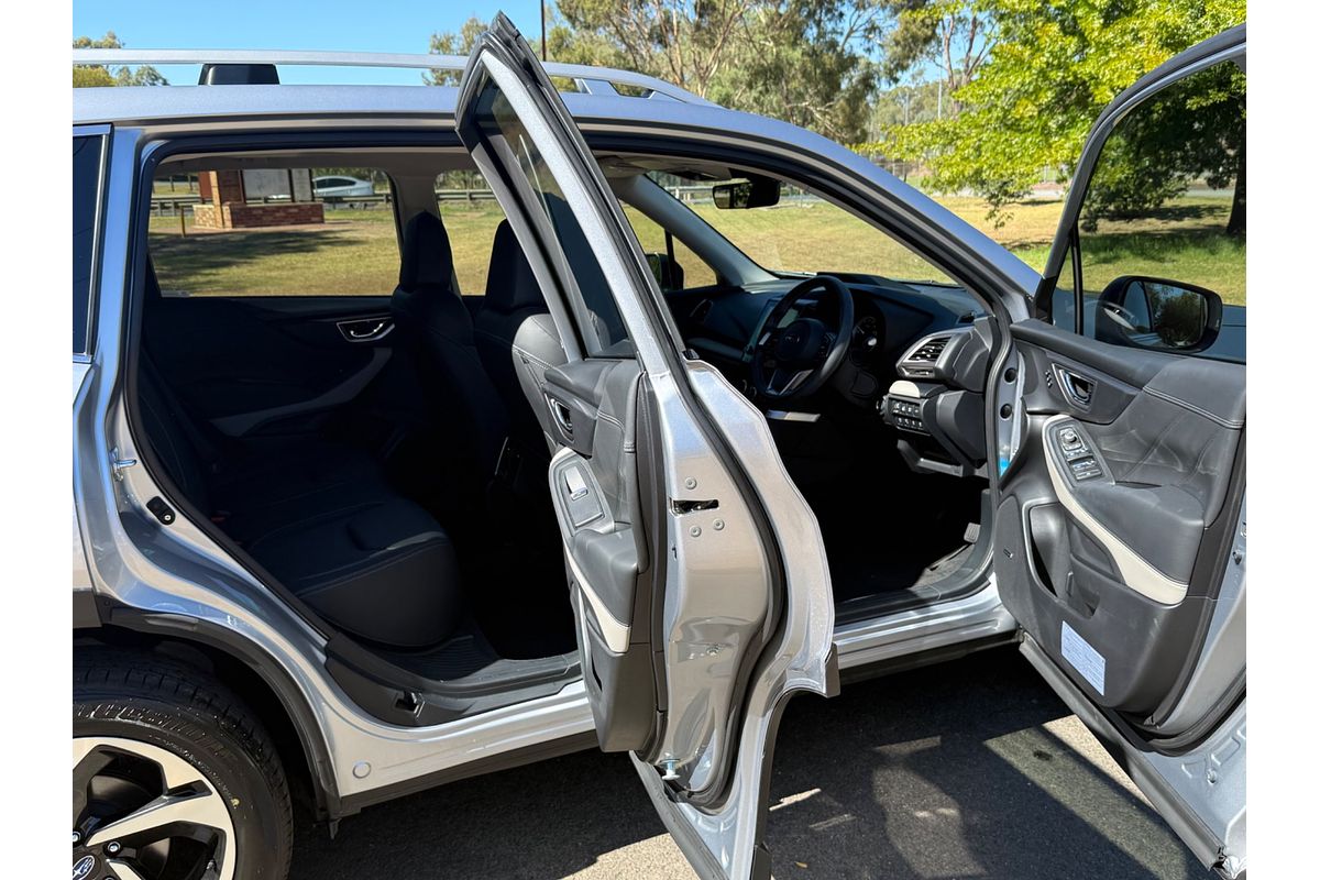 2024 Subaru Forester 2.5i-S S5