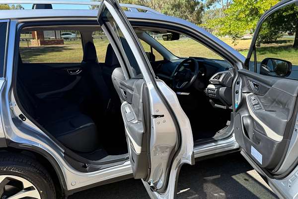 2024 Subaru Forester 2.5i-S S5