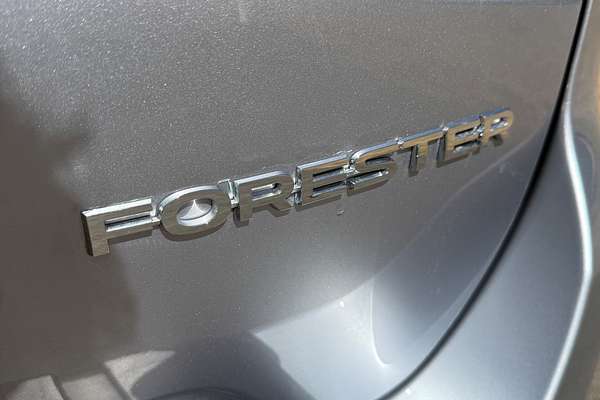 2024 Subaru Forester 2.5i-S S5