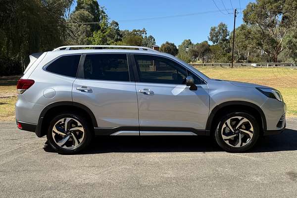 2024 Subaru Forester 2.5i-S S5