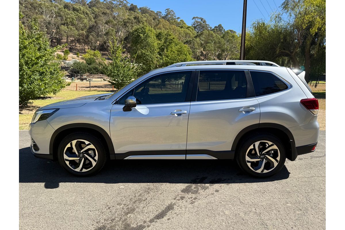 2024 Subaru Forester 2.5i-S S5