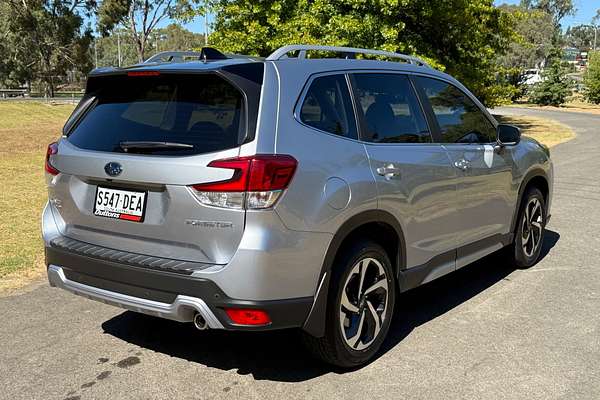 2024 Subaru Forester 2.5i-S S5