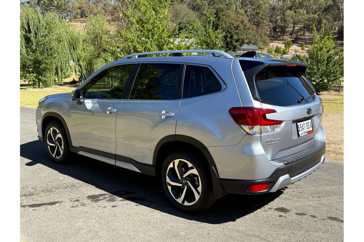 2024 Subaru Forester 2.5i-S S5