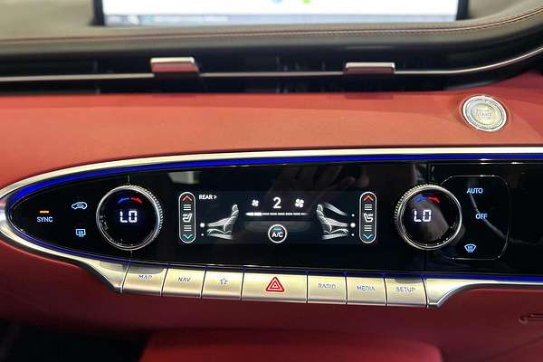 2024 Genesis GV70 2.5T AWD JK.V2
