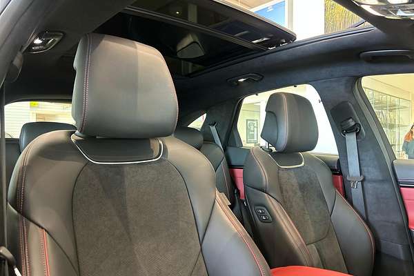 2024 Genesis GV70 2.5T AWD JK.V2