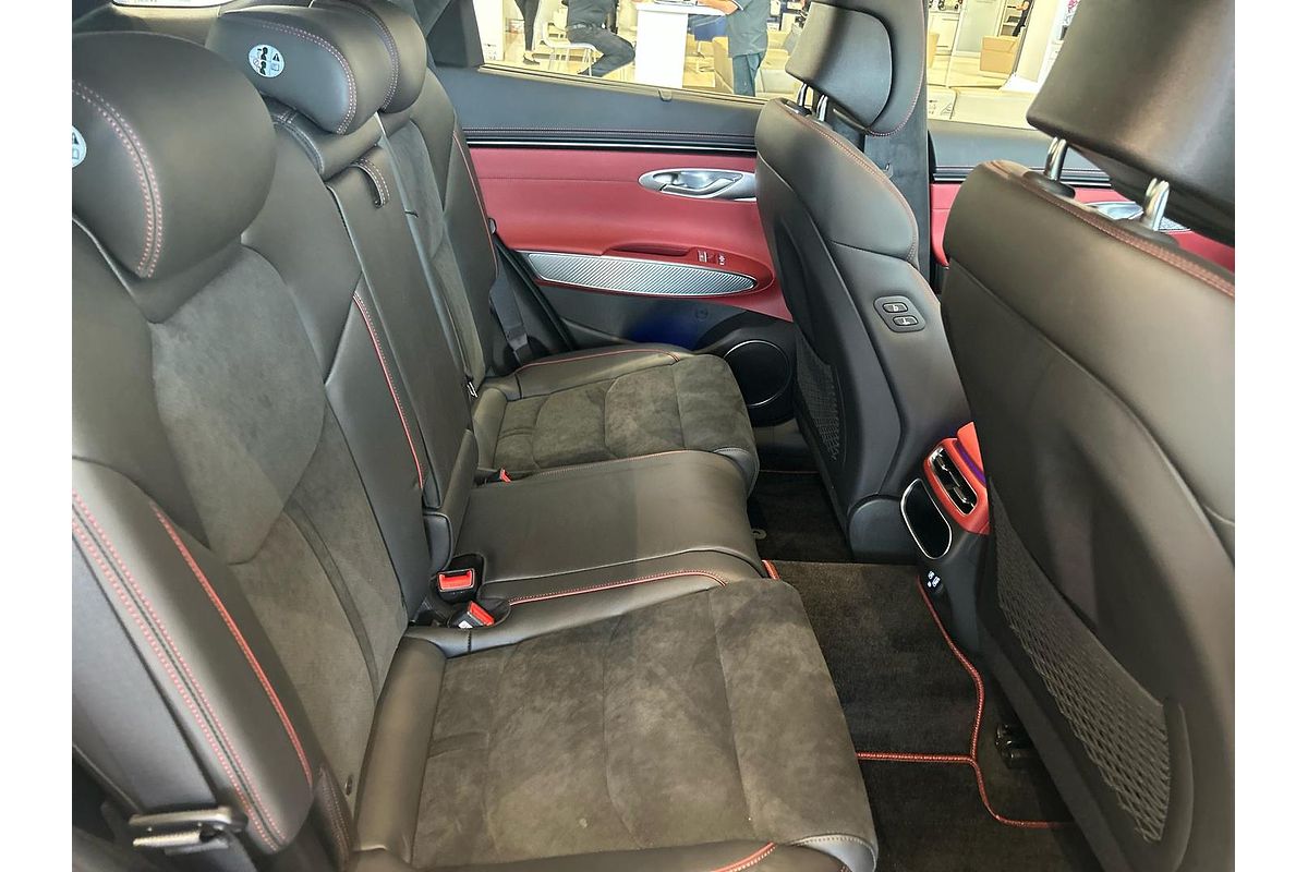 2024 Genesis GV70 2.5T AWD JK.V2