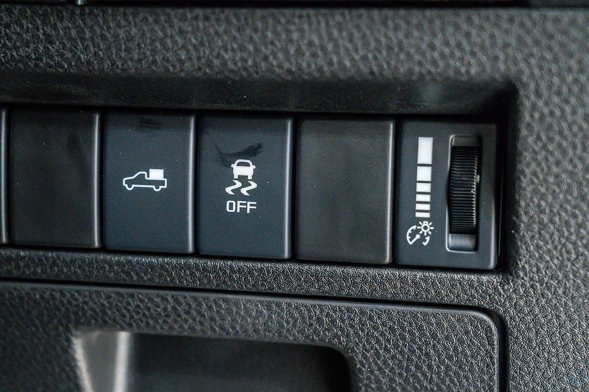 2024 Isuzu D-MAX X-TERRAIN 4X4