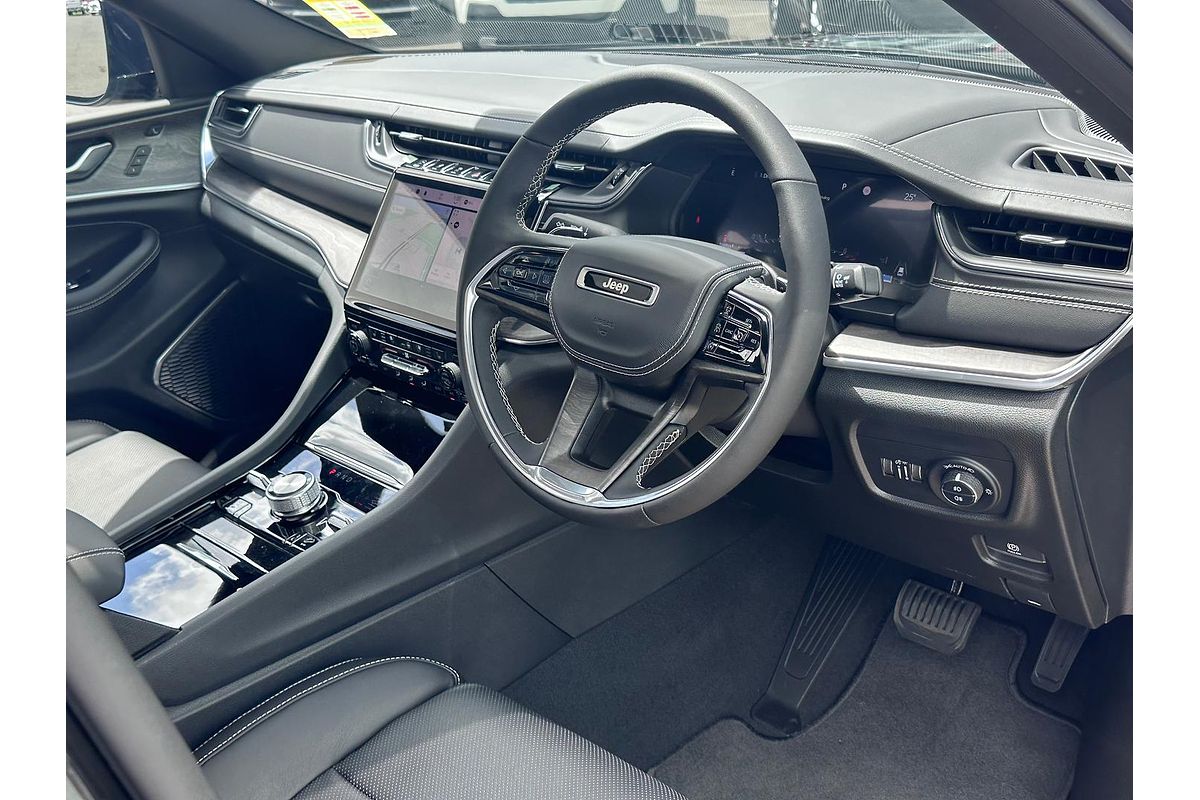 2023 Jeep Grand Cherokee Overland WL
