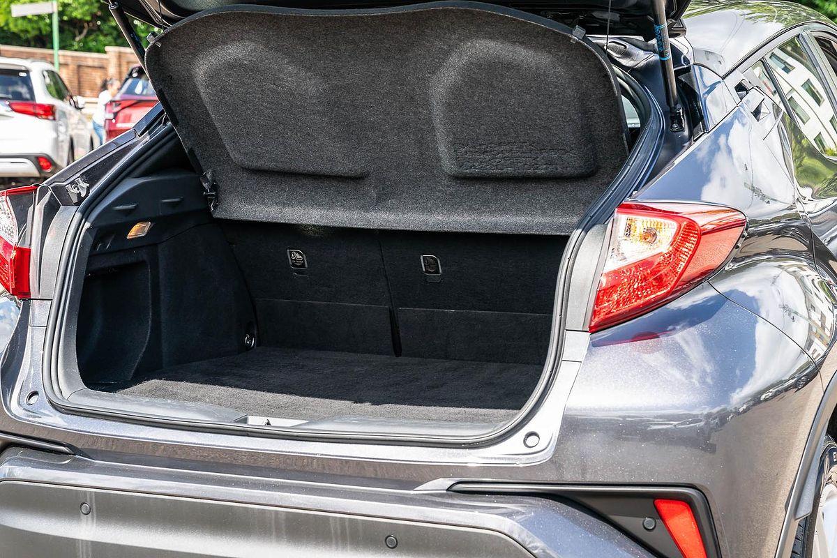 2023 Toyota C-HR GXL NGX10R