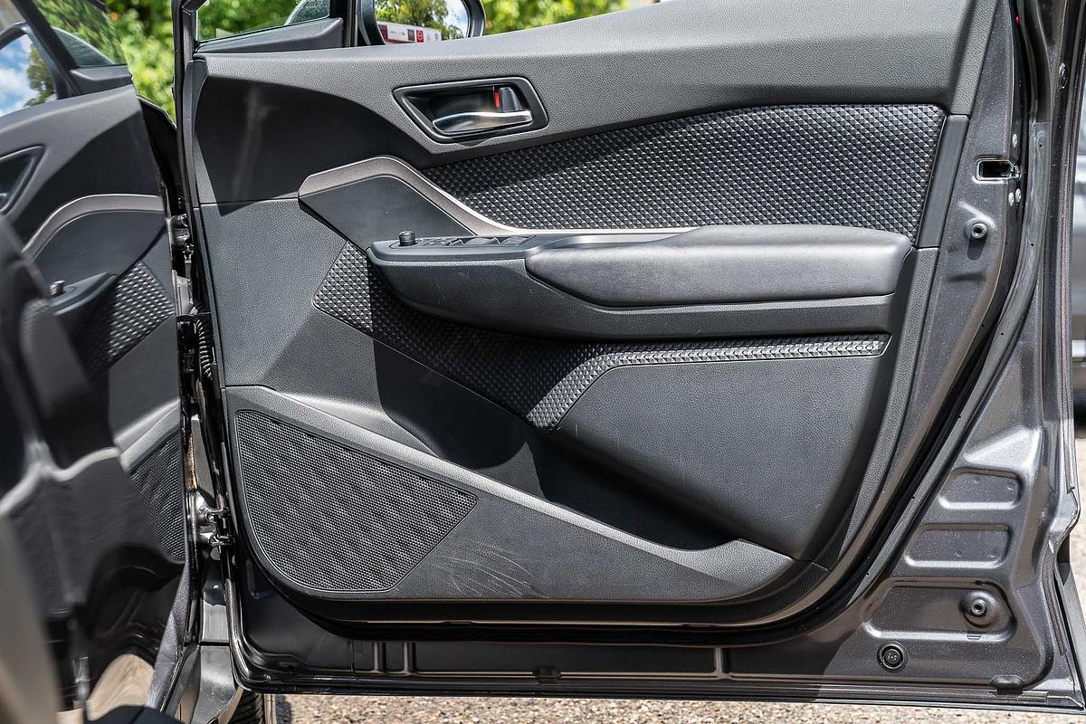 2023 Toyota C-HR GXL NGX10R
