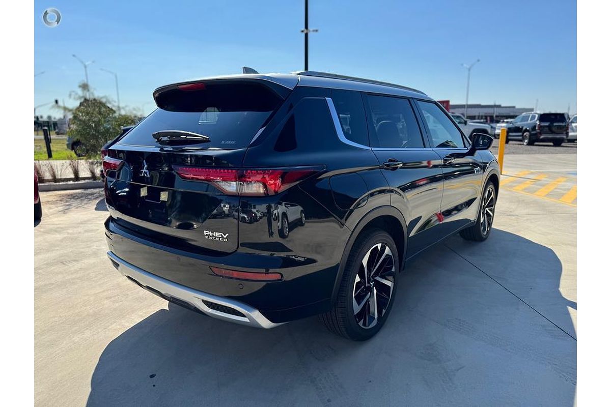 2024 Mitsubishi Outlander PHEV Exceed Tourer ZM
