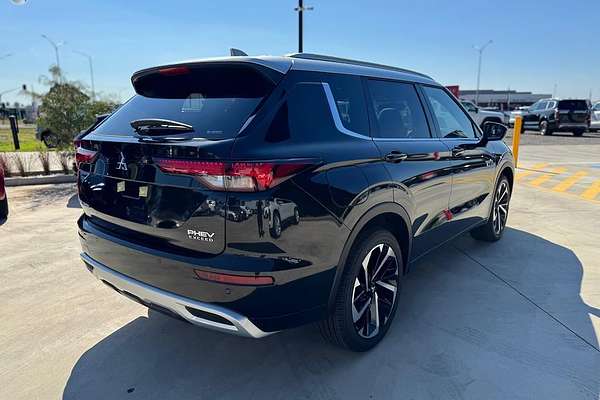 2024 Mitsubishi Outlander PHEV Exceed Tourer ZM