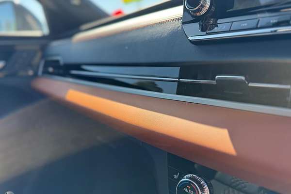 2024 Mitsubishi Outlander PHEV Exceed Tourer ZM