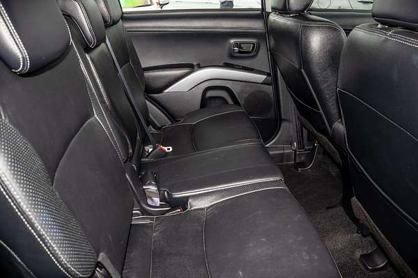 2012 Mitsubishi Outlander LS ZH