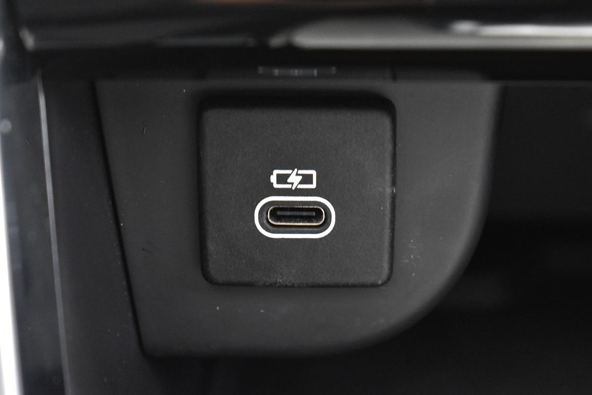2021 Land Rover Discovery Sport P200 R-Dynamic S L550