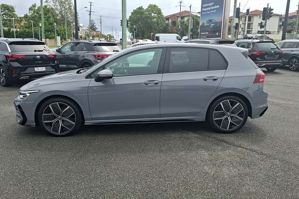 2025 Volkswagen Golf 110TSI R-Line 8.5