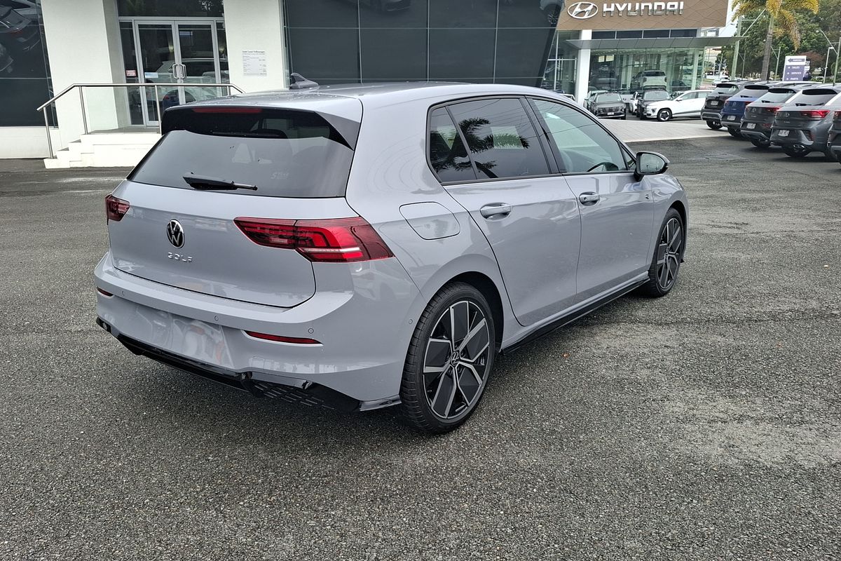 2025 Volkswagen Golf 110TSI R-Line 8.5