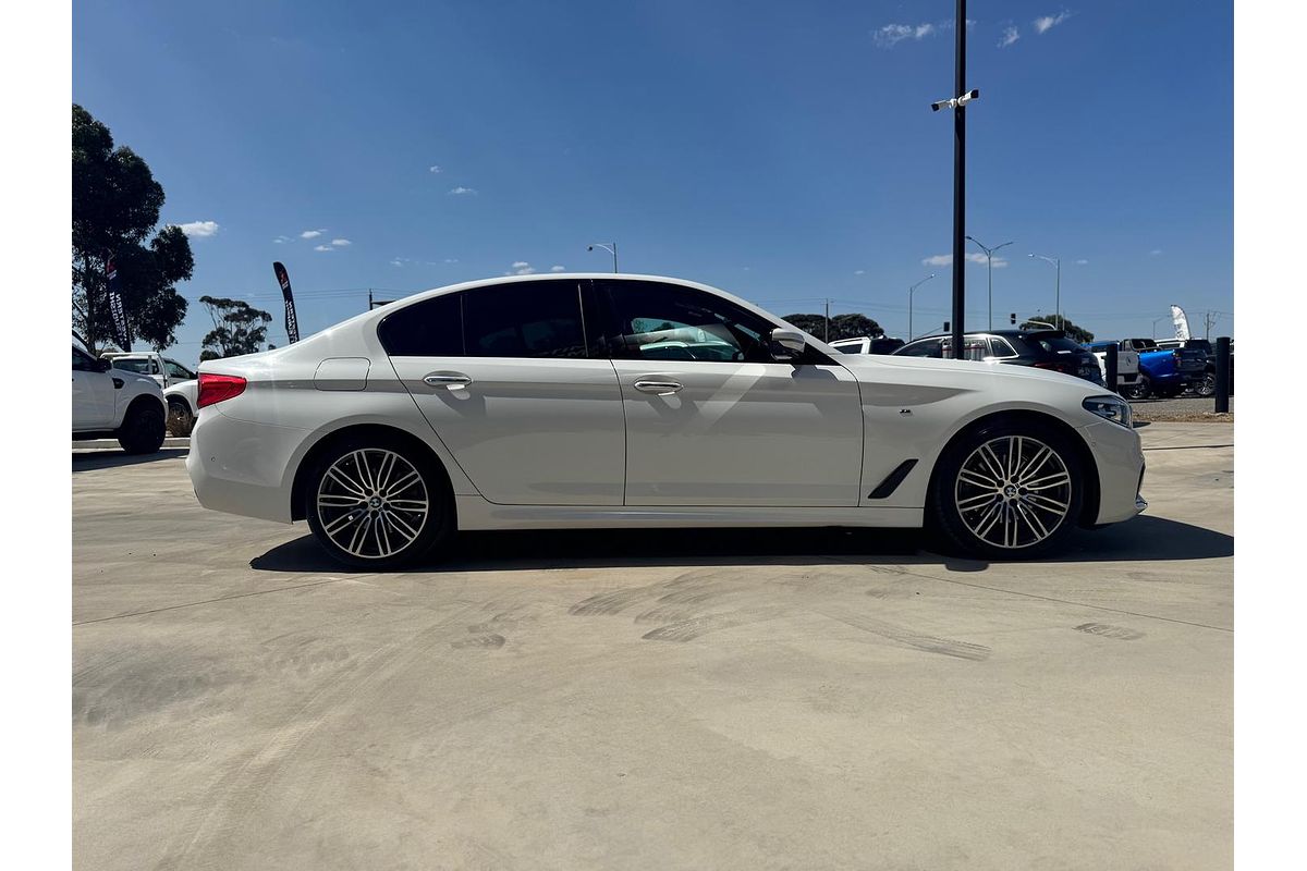 2018 BMW 5 Series 520i M Sport G30