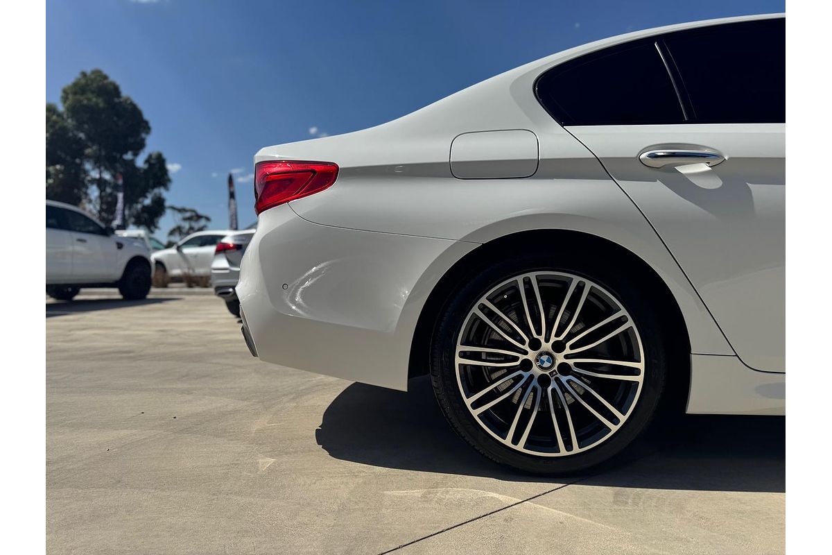 2018 BMW 5 Series 520i M Sport G30